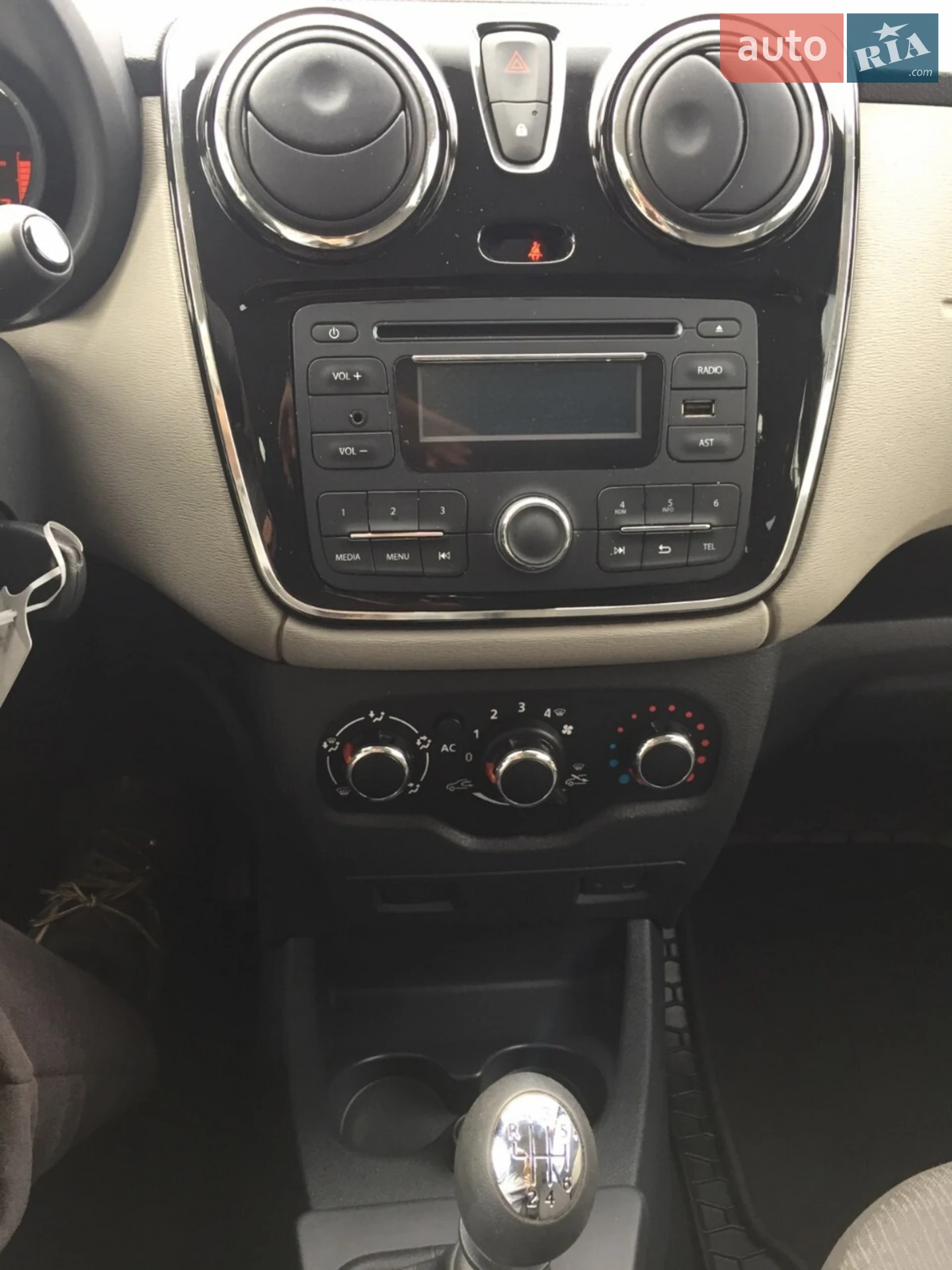 2012 Dacia Lodgy - мініатюра 13