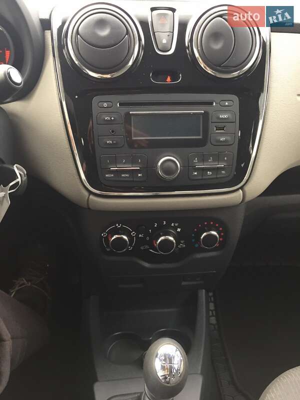 Мінівен Dacia Lodgy 2012 в Одесі