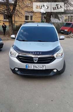 Минивэн Dacia Lodgy 2013 в Мукачево