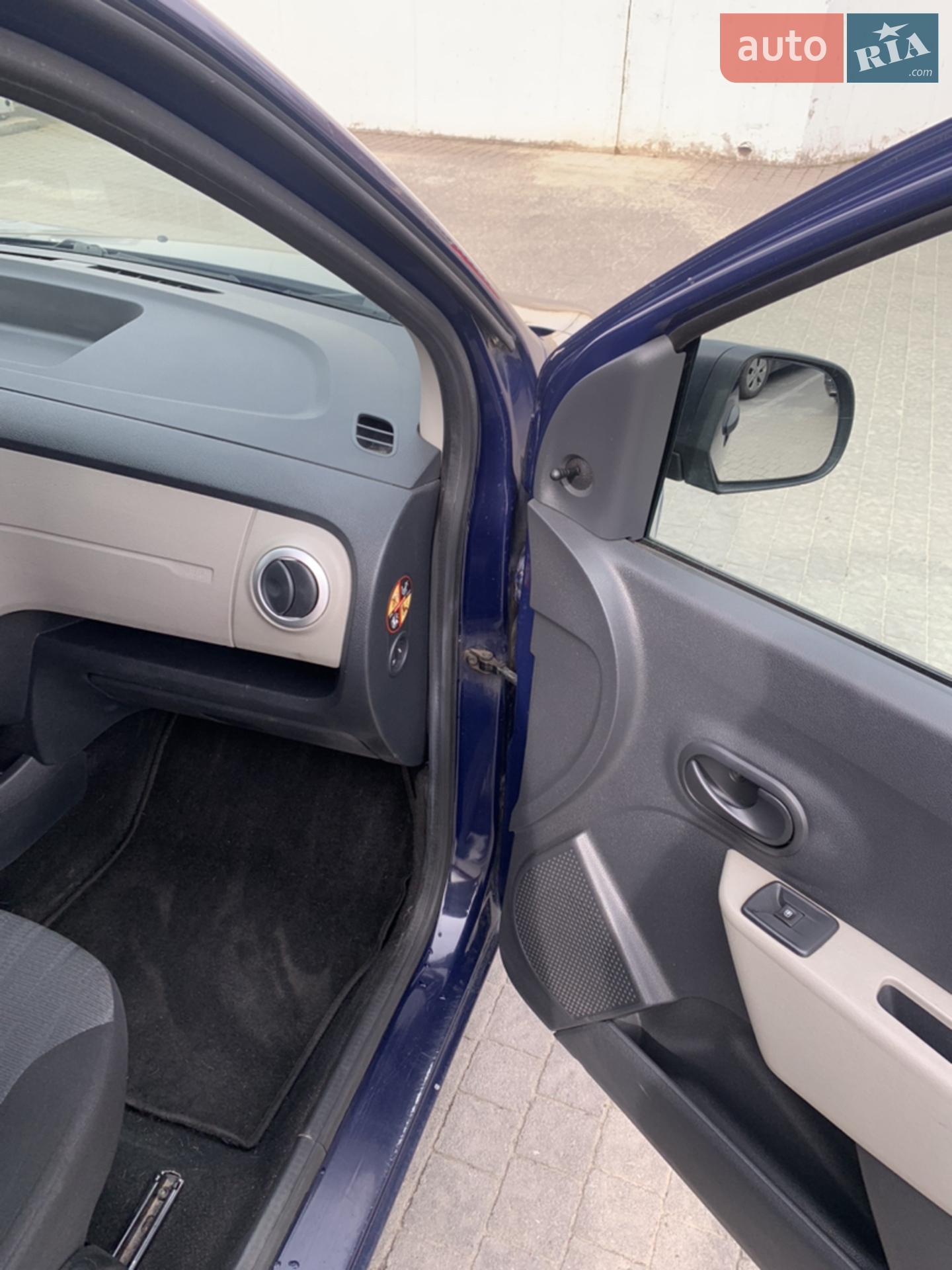 2013 Dacia Lodgy - мініатюра 19