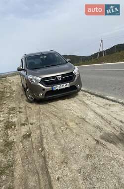 Минивэн Dacia Lodgy 2012 в Львове