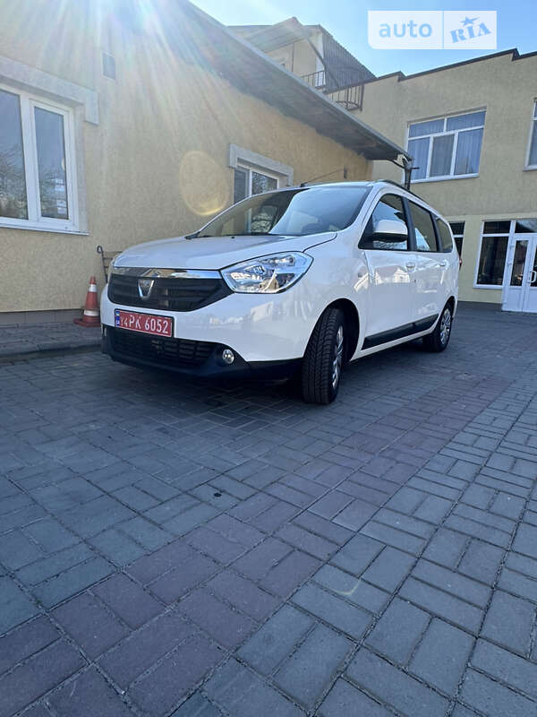 Минивэн Dacia Lodgy 2016 в Звенигородке