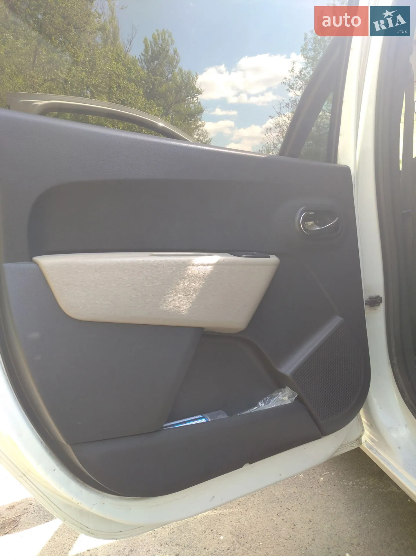 2016 Dacia Lodgy - мініатюра 16