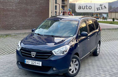 Мінівен Dacia Lodgy 2013 в Сваляві