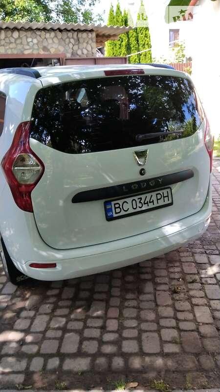 Минивэн Dacia Lodgy 2013 в Львове