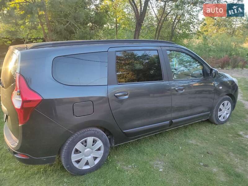 Мінівен Dacia Lodgy 2012 в Львові