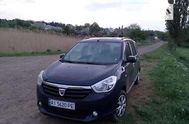 Минивэн Dacia Lodgy 2013 в Киеве