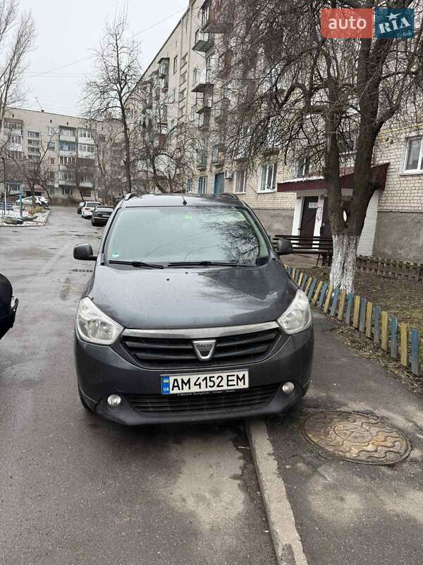 Dacia Lodgy 2013
