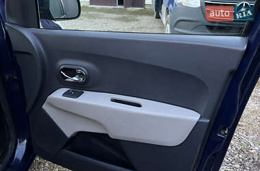 Мінівен Dacia Lodgy 2012 в 