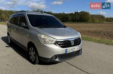 Мінівен Dacia Lodgy 2013 в Умані