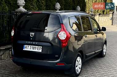 Минивэн Dacia Lodgy 2012 в 