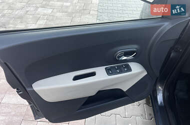 Минивэн Dacia Lodgy 2012 в 