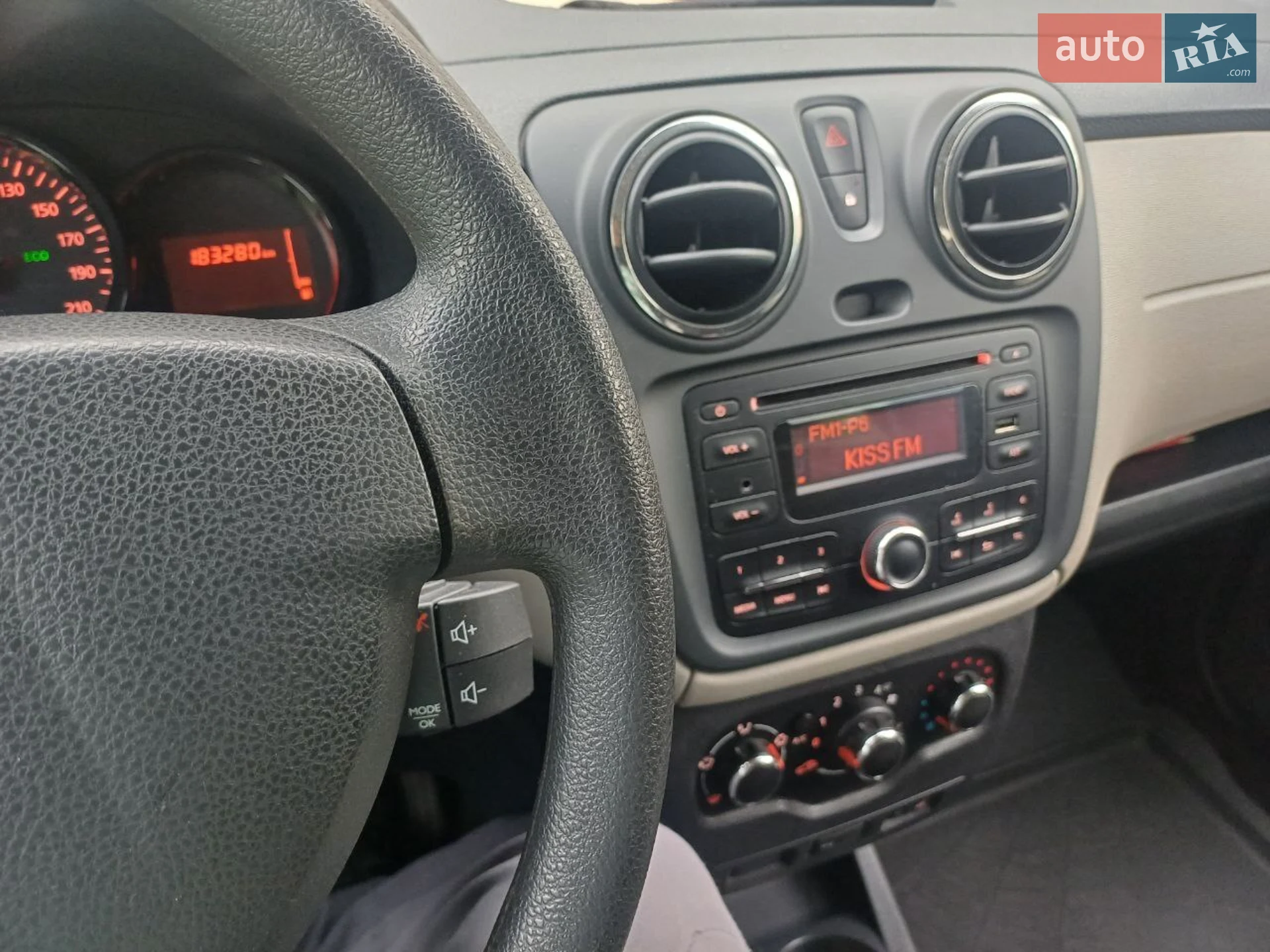 2016 Dacia Lodgy - мініатюра 14
