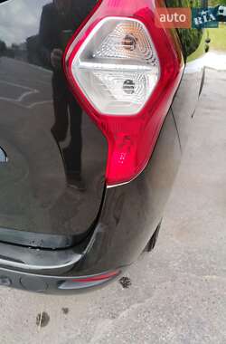 Минивэн Dacia Lodgy 2013 в 