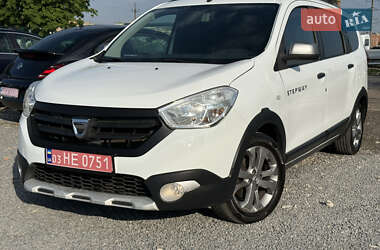 Минивэн Dacia Lodgy 2015 в 
