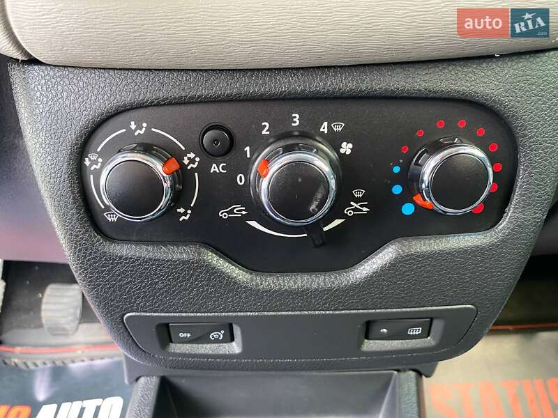 Мінівен Dacia Lodgy 2012 в Вінниці