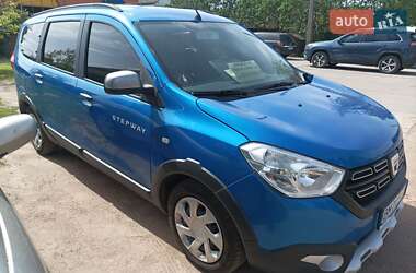 Мінівен Dacia Lodgy 2017 в Ромнах