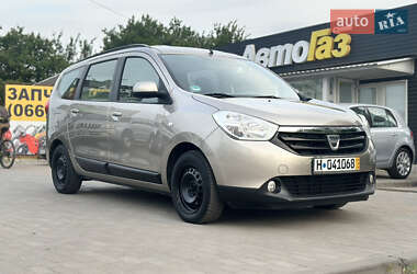 Минивэн Dacia Lodgy 2013 в 