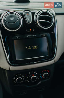 Мінівен Dacia Lodgy 2012 в 