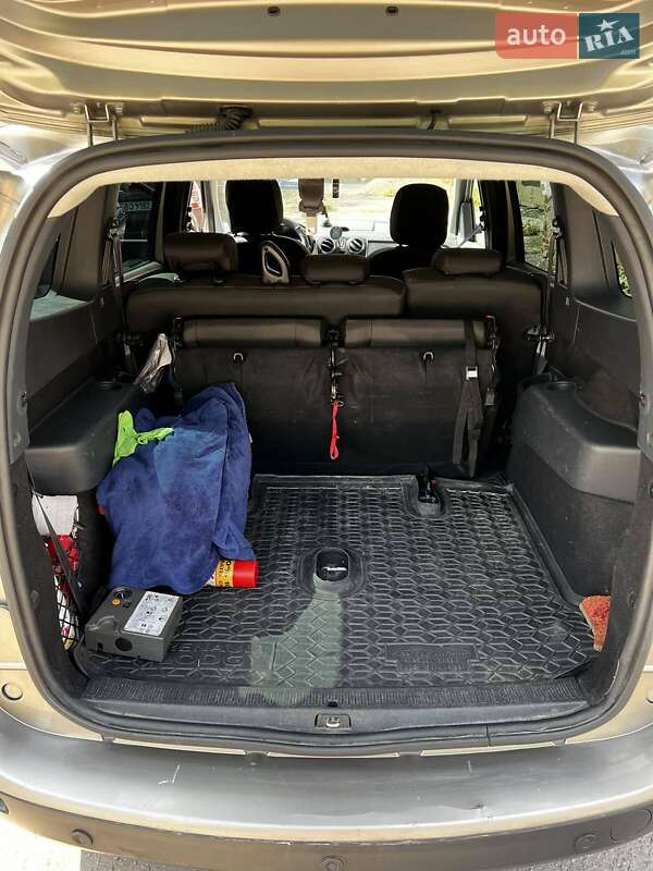 Минивэн Dacia Lodgy 2013 в Тернополе