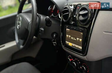 Минивэн Dacia Lodgy 2012 в 