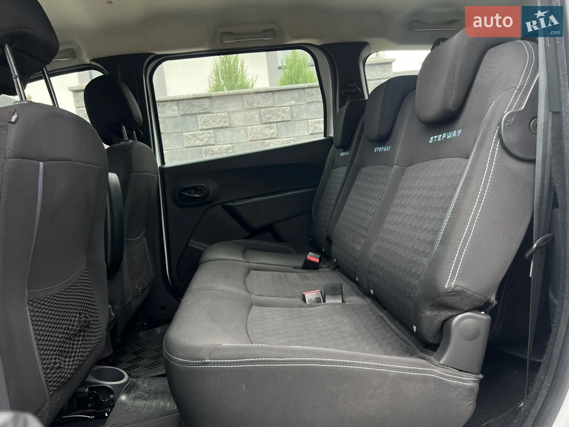 2016 Dacia Lodgy - мініатюра 7