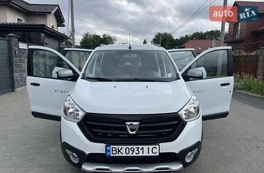 Минивэн Dacia Lodgy 2016 в 