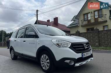 Минивэн Dacia Lodgy 2016 в 