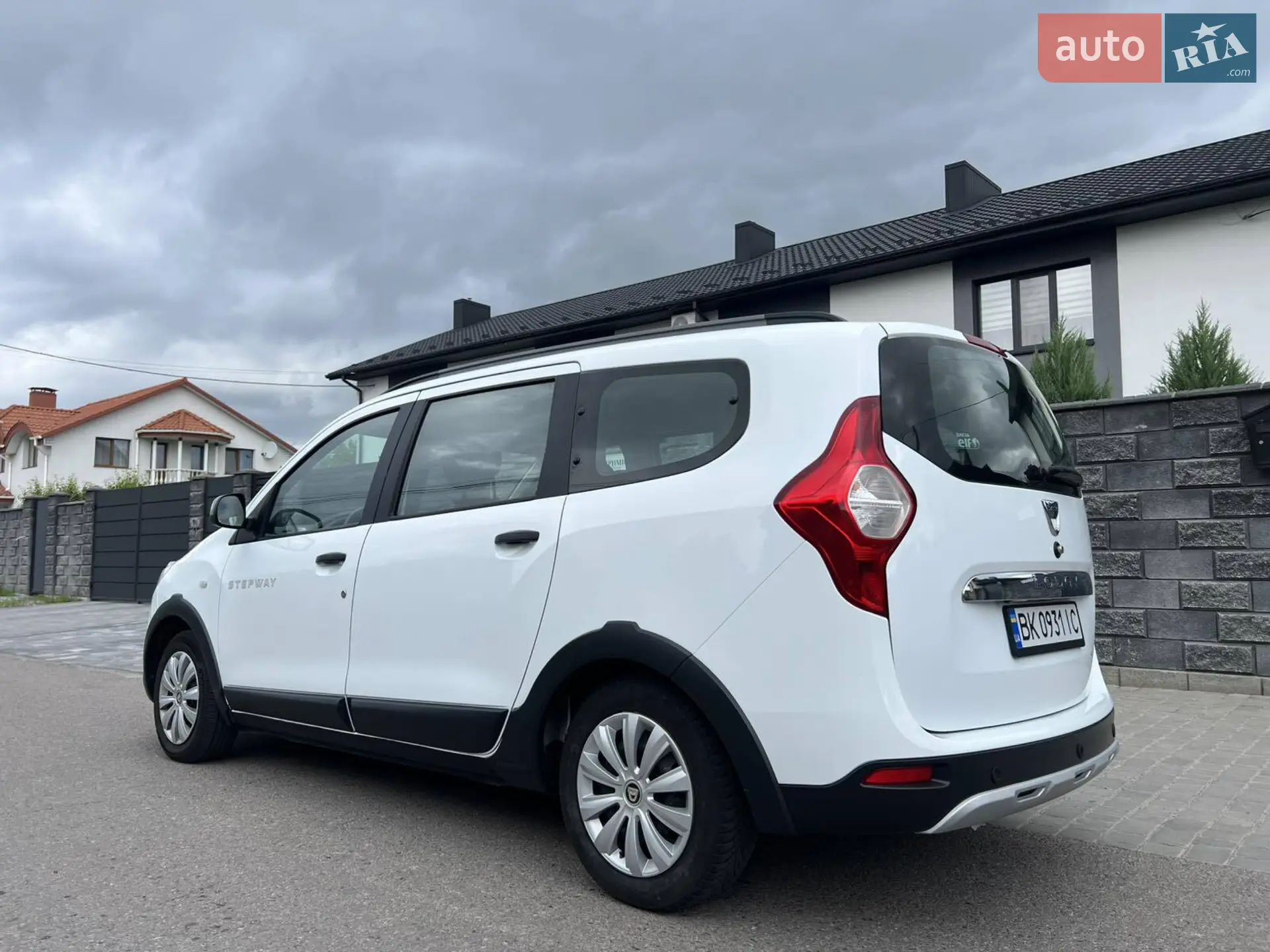 2016 Dacia Lodgy - мініатюра 30