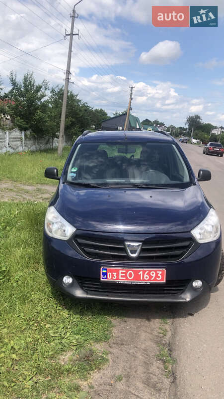 Dacia Lodgy 2012