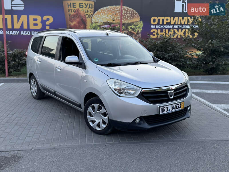 Минивэн Dacia Lodgy 2013 в 