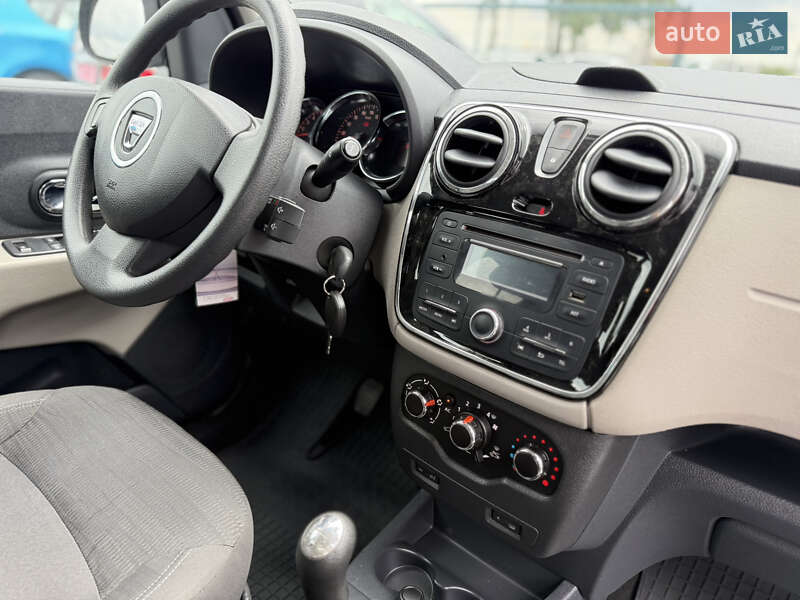 Минивэн Dacia Lodgy 2012 в Ровно
