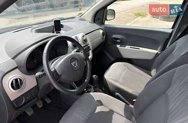 Минивэн Dacia Lodgy 2012 в 