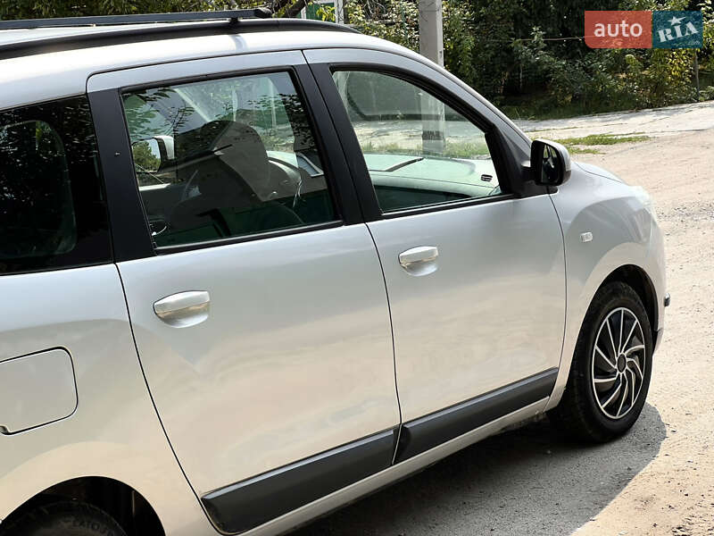 Мінівен Dacia Lodgy 2012 в Кропивницькому