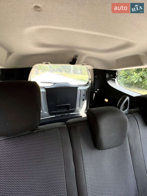 Мінівен Dacia Lodgy 2012 в Кропивницькому