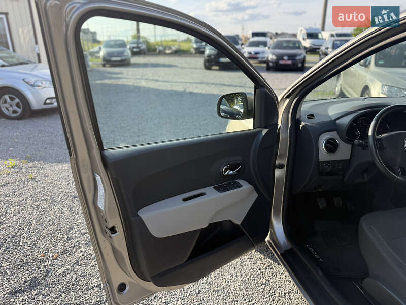 Минивэн Dacia Lodgy 2012 в Ровно