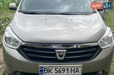 Минивэн Dacia Lodgy 2014 в Вараше