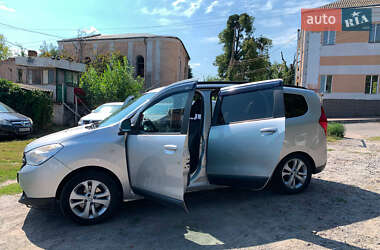 Минивэн Dacia Lodgy 2012 в 