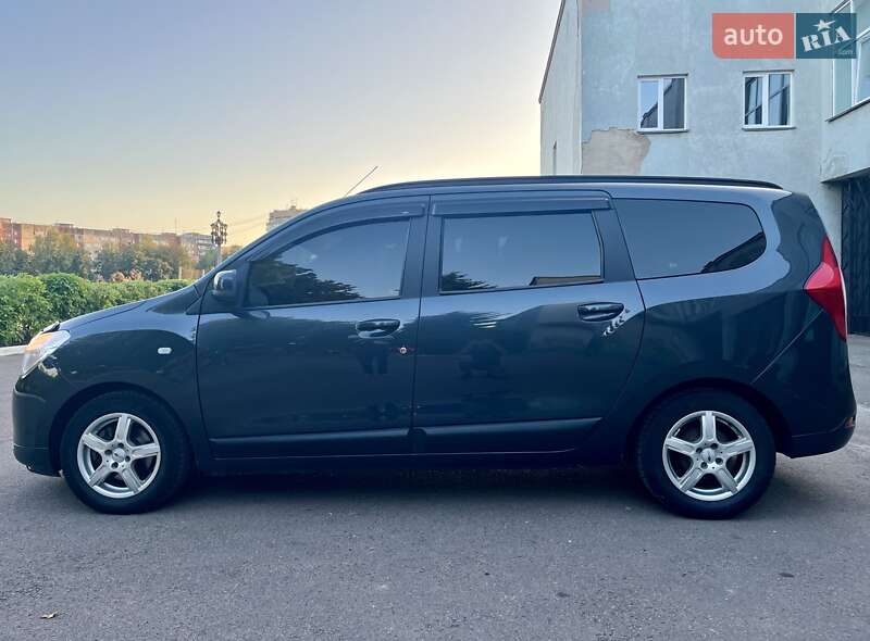 Минивэн Dacia Lodgy 2012 в Ровно