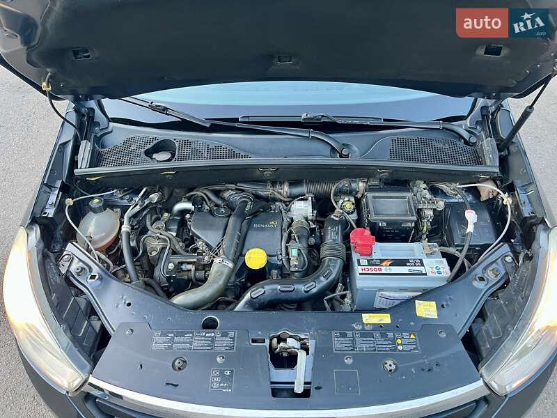 Минивэн Dacia Lodgy 2012 в Ровно