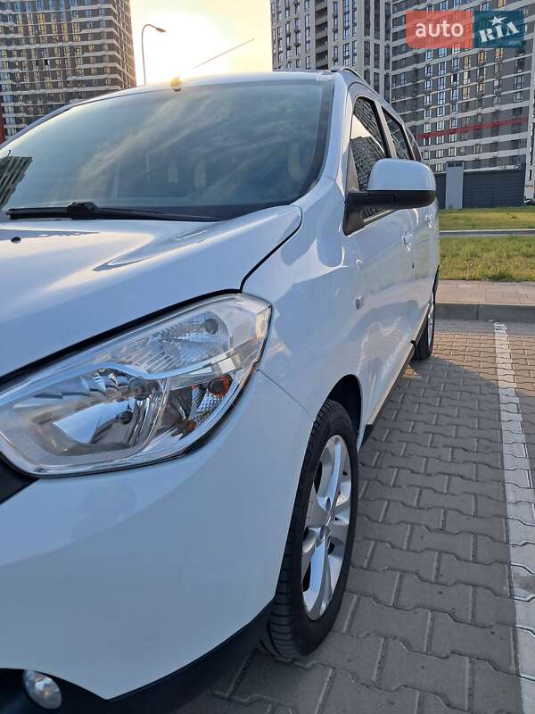 Минивэн Dacia Lodgy 2013 в Киеве