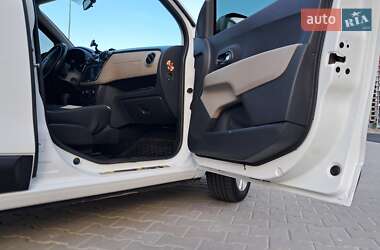 Мінівен Dacia Lodgy 2013 в 