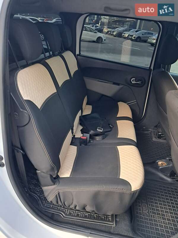 Минивэн Dacia Lodgy 2013 в Киеве