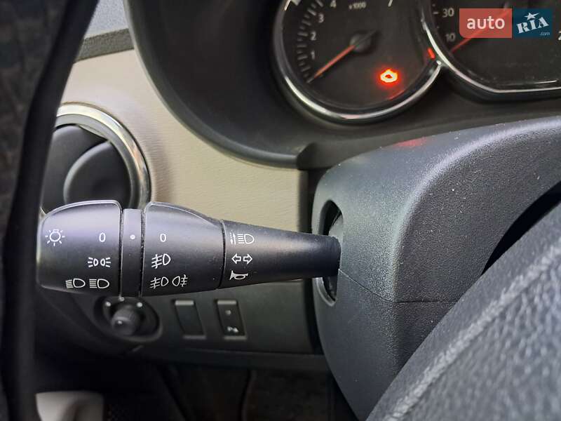 Минивэн Dacia Lodgy 2013 в Киеве