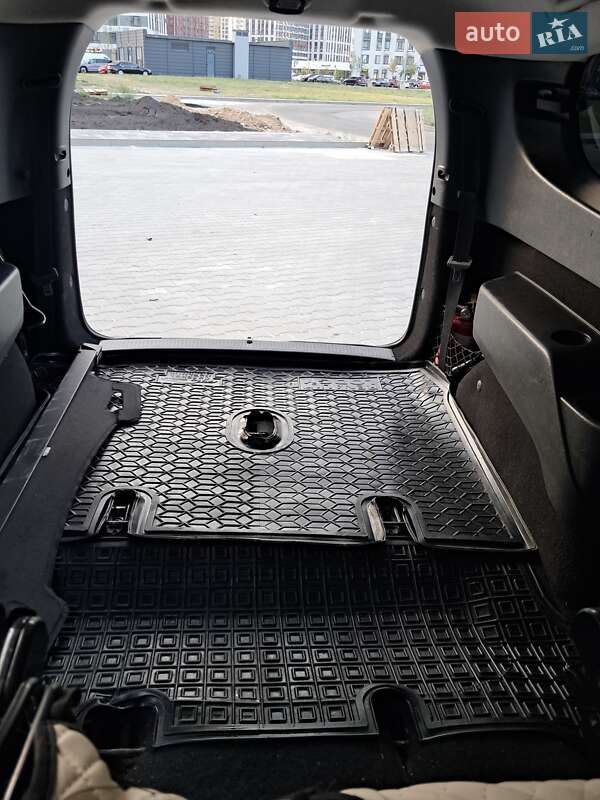 Минивэн Dacia Lodgy 2013 в Киеве