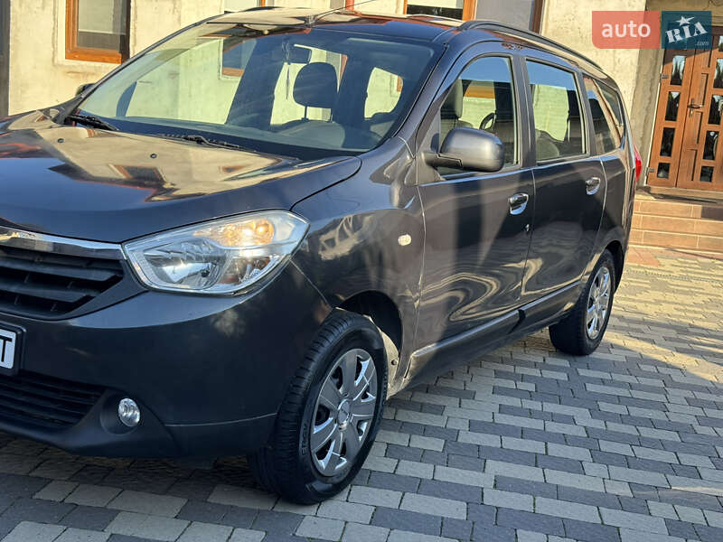 Минивэн Dacia Lodgy 2013 в Мукачево