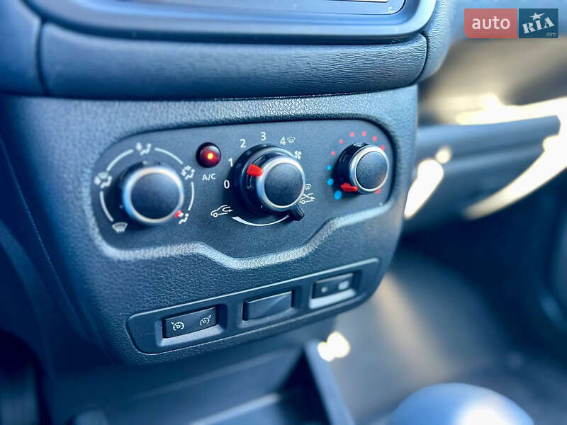 Минивэн Dacia Lodgy 2021 в Киеве