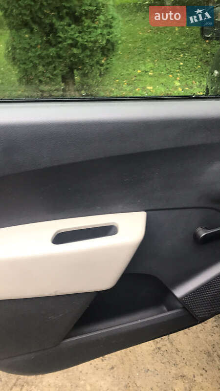 Мінівен Dacia Lodgy 2012 в Демидівці