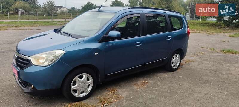 Минивэн Dacia Lodgy 2013 в Луцке