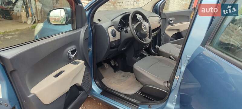 Минивэн Dacia Lodgy 2013 в Луцке